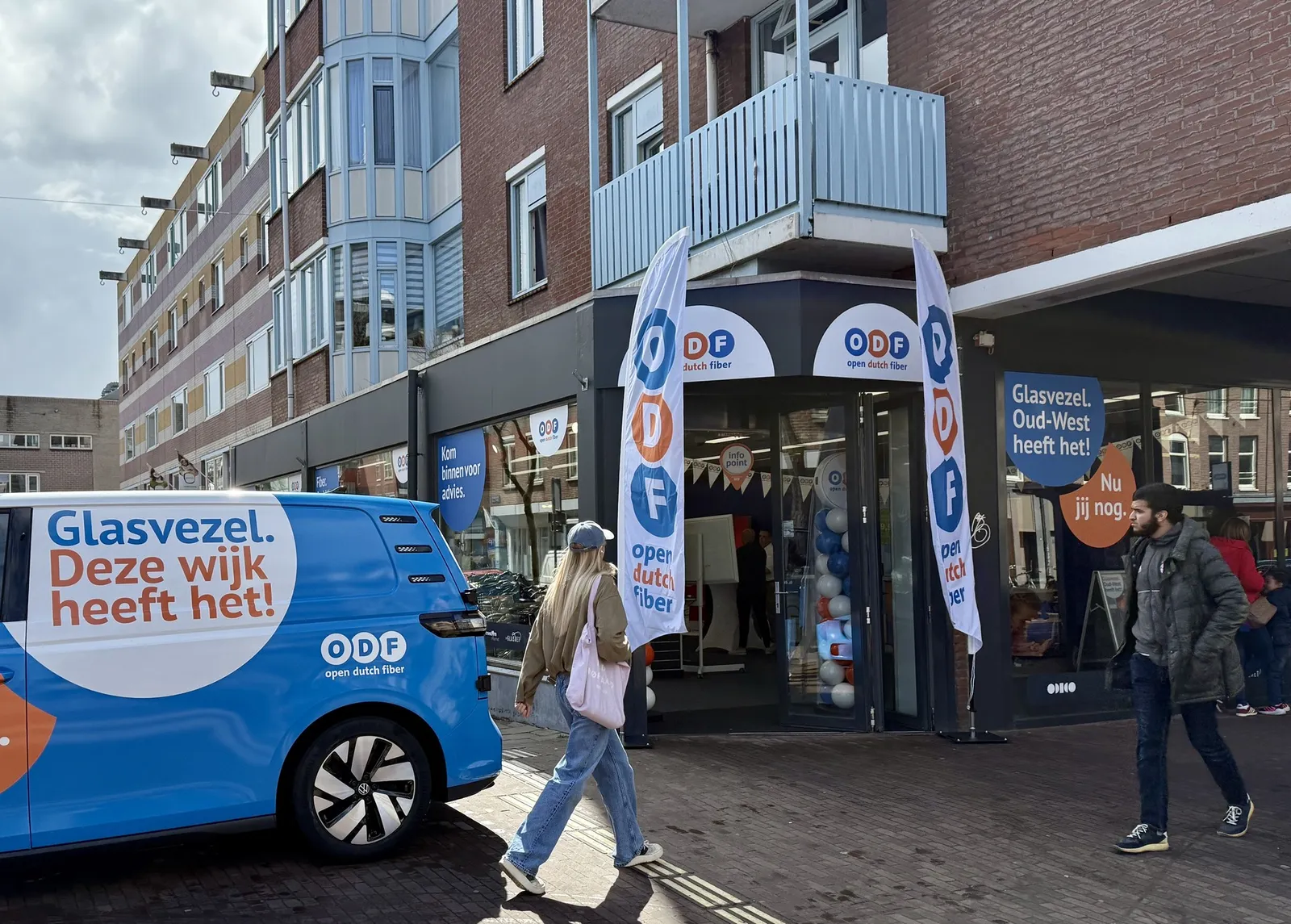 Pop-up store van Open Dutch Fiber aan de Kinkerstraat in Amsterdam